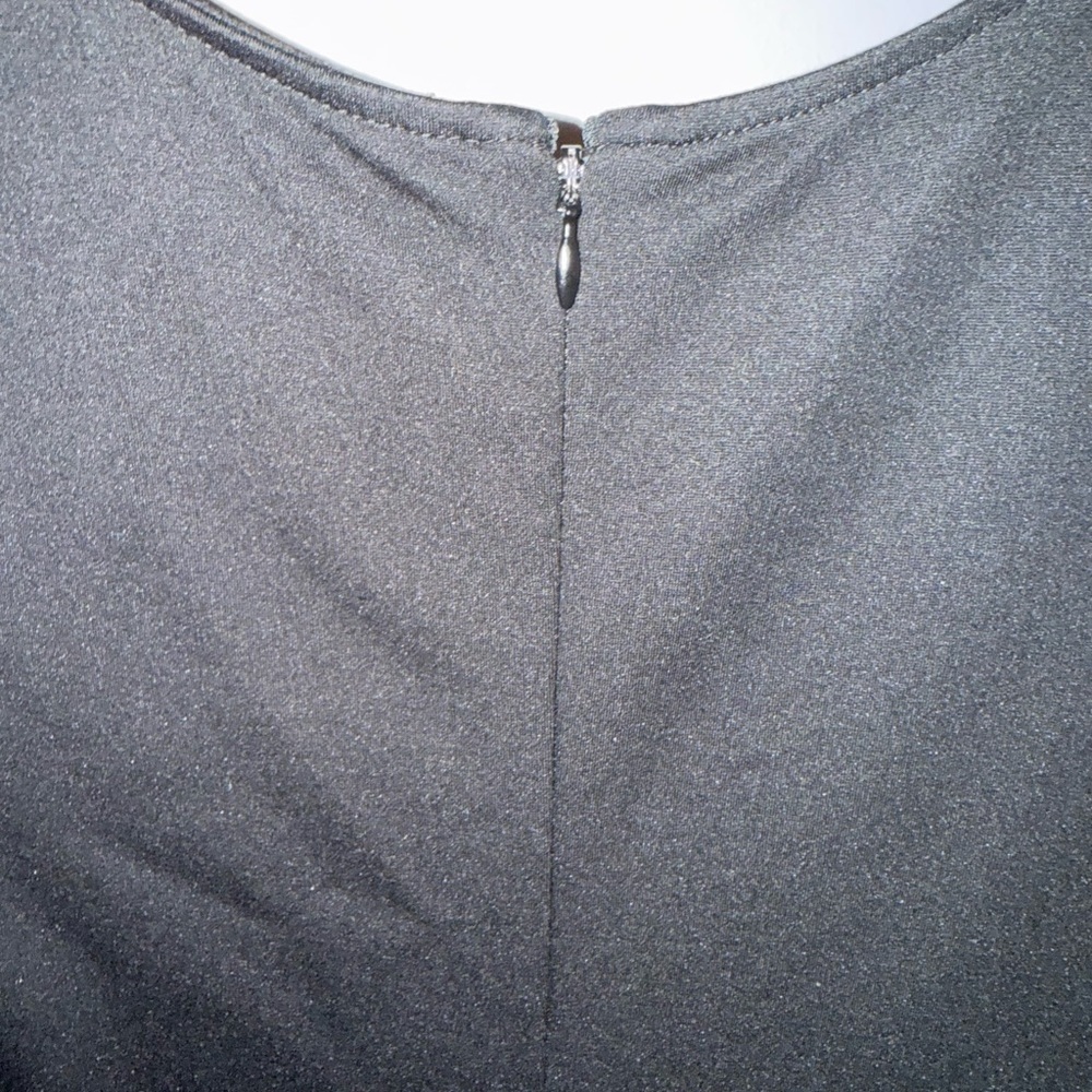 15. Tracy Reese Black Dress with Textured Detail - Picture 3 of 4
